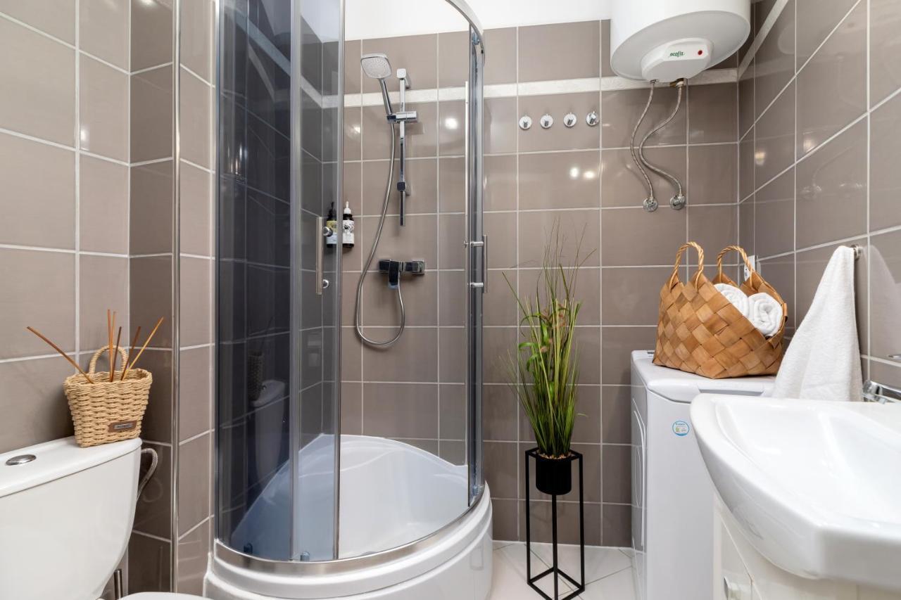 Wow Apartment By Cozyplace Krakow Ngoại thất bức ảnh