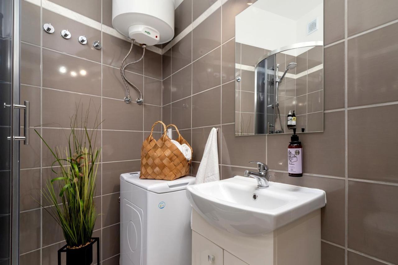 Wow Apartment By Cozyplace Krakow Ngoại thất bức ảnh